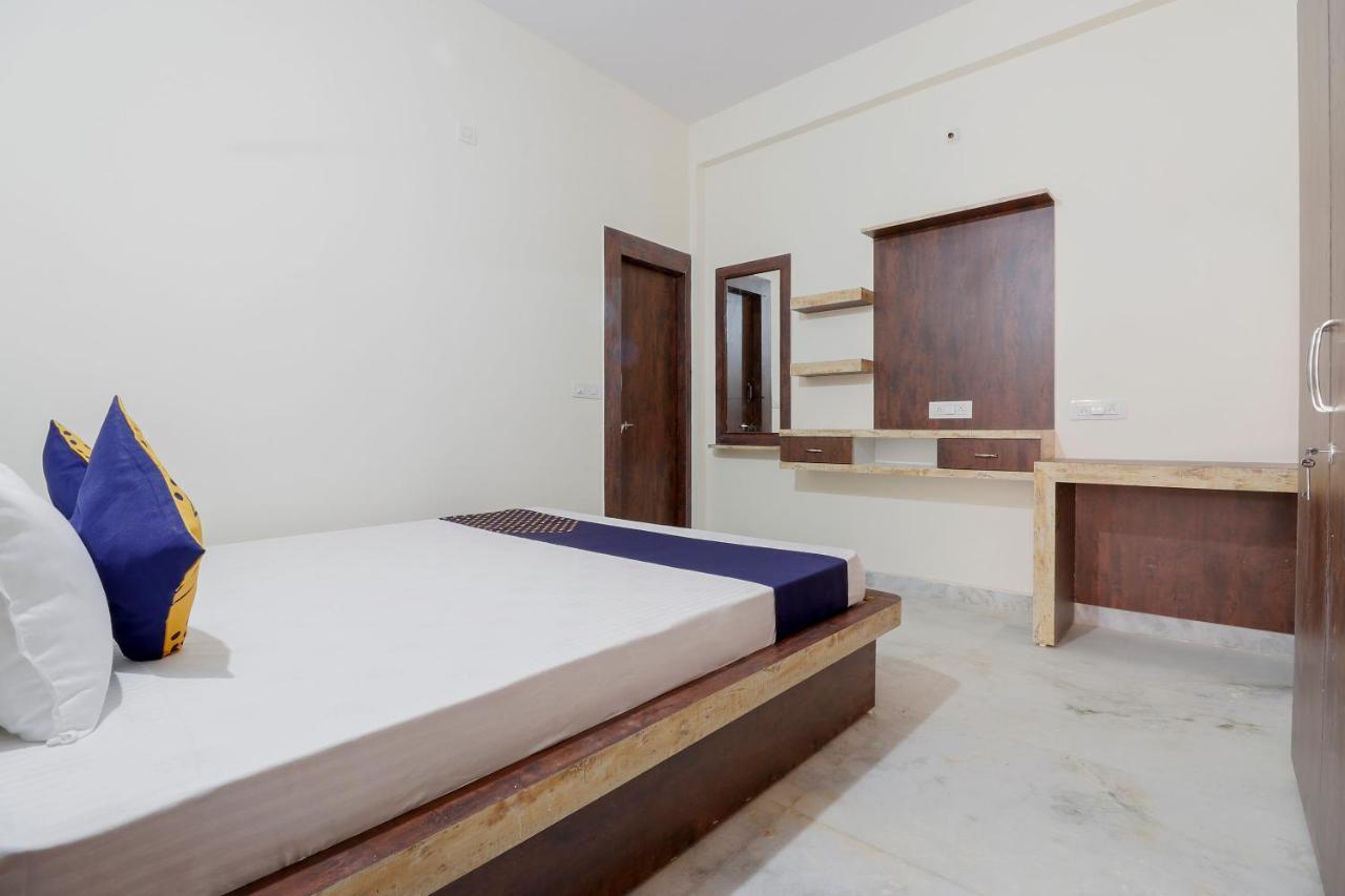 Spot On 43992 Classic Hotel Bhopal