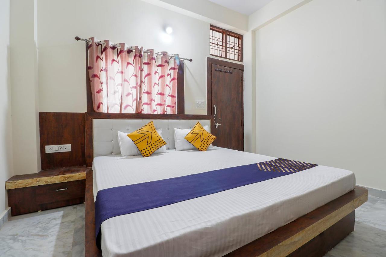 Spot On 43992 Classic Hotel Bhopal